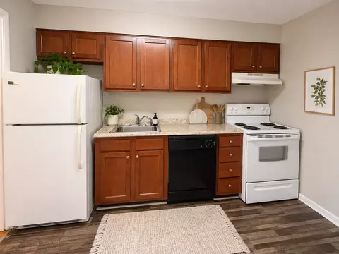 3012 3014 Pamela Way, Louisville, KY 40220