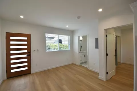 2683 34th St, Santa Monica, CA 90405