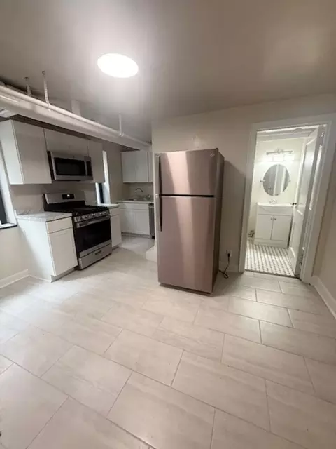 2552 Madison Rd, Cincinnati, OH 45208 photo 11