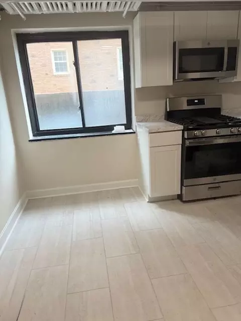 2552 Madison Rd, Cincinnati, OH 45208 photo 9