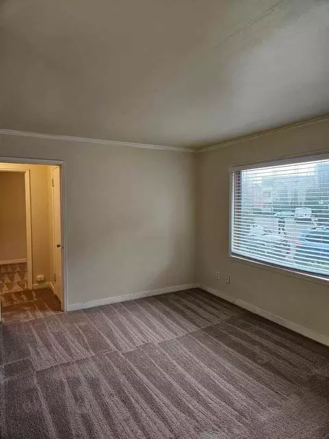 5212 17th Ave NW, Seattle, WA 98107