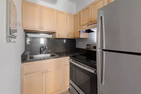 4520 N Clarendon Ave, Chicago, IL 60640