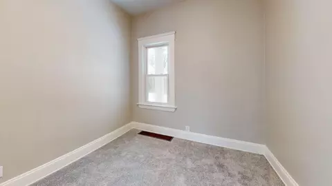 4500 W 39th St, Cleveland, OH 44109