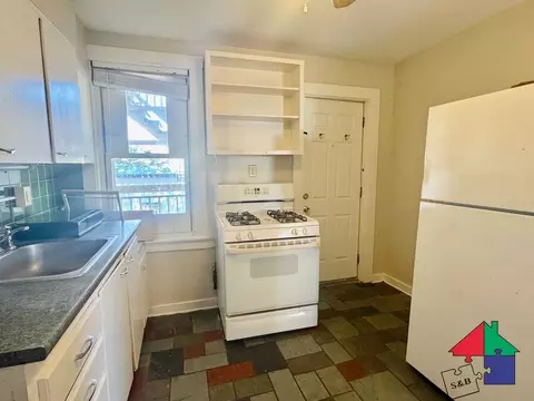 52 Cedar St, Burlington, VT 05401