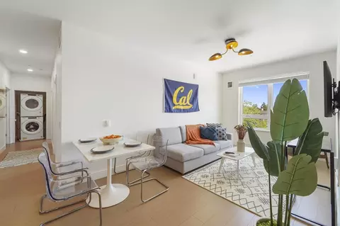 2556 Telegraph Ave, Berkeley, CA 94704