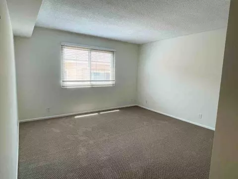 8047 Redlands St, Los Angeles, CA 90293