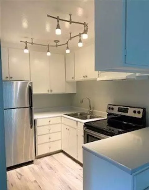 2019 Shoreline Dr, Alameda, CA 94501