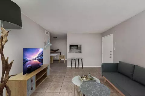 7900 Bellaire Blvd, Houston, TX 77036 photo 5