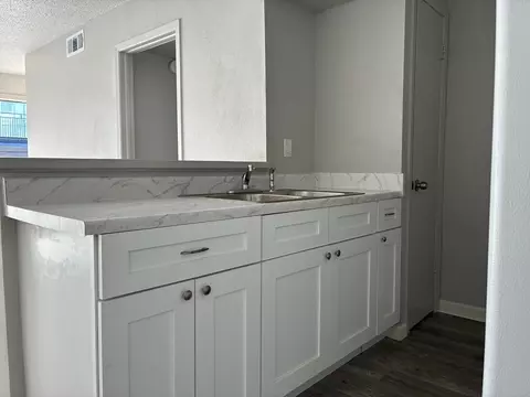 717 S Green St, Longview, TX 75602 photo 6