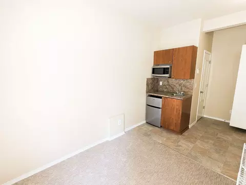 16552 NE 84th Ct, Redmond, WA 98052