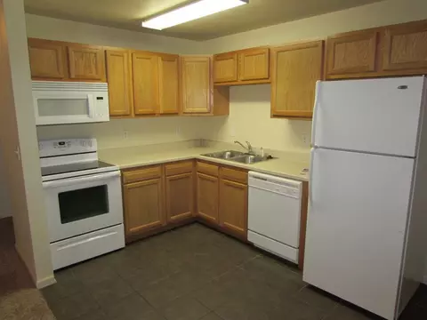 16606 Hunters Ridge Ln, Saint Robert, MO 65584 photo 5