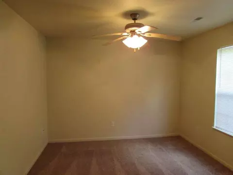 16606 Hunters Ridge Ln, Saint Robert, MO 65584 photo 6