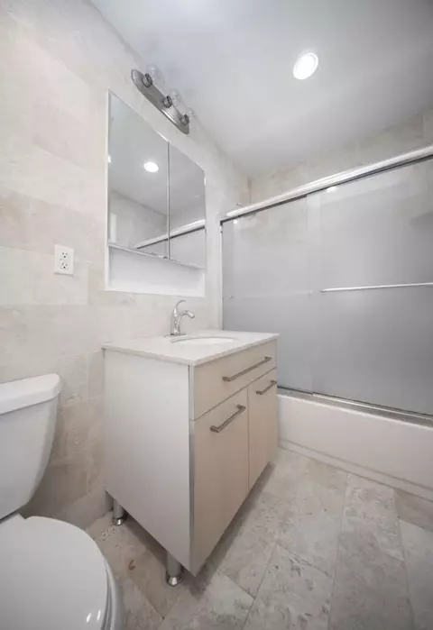 392 Atlantic Ave, Brooklyn, NY 11217