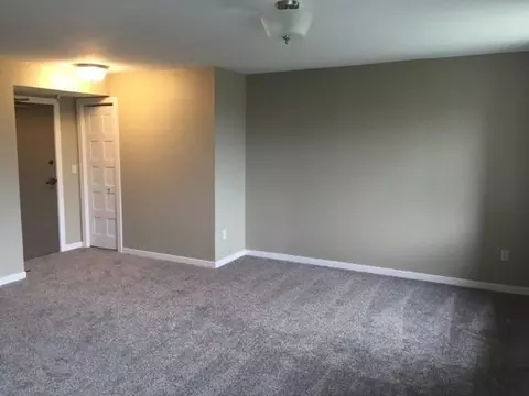 104 N Krohn Pl, Sioux Falls, SD 57103