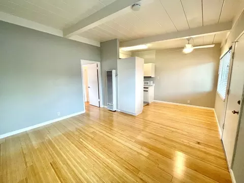 3465 Alameda De Las Pulgas, Menlo Park, CA 94025