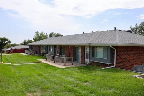 1511 Thomas Dr, Bellevue, NE 68005