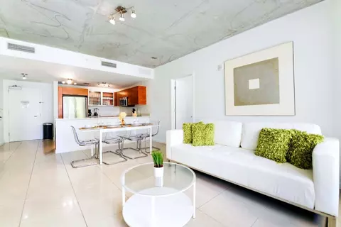 3250 NE 1st Ave, Miami, FL 33137