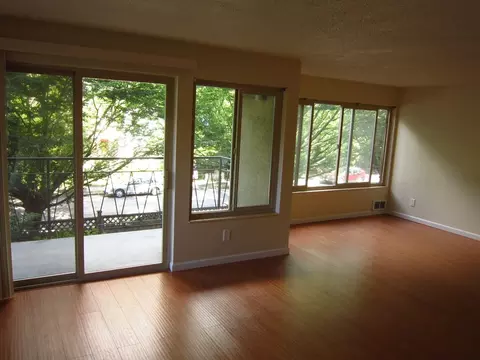1821 E Thomas St, Seattle, WA 98112