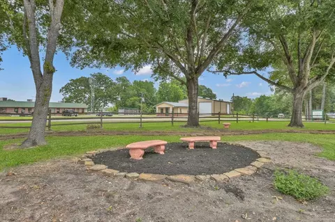 14949 Highway 105 W, Montgomery, TX 77356