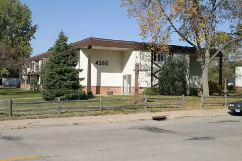 4415 42004250 42804415 Parklawn Ave, Edina, MN 55435