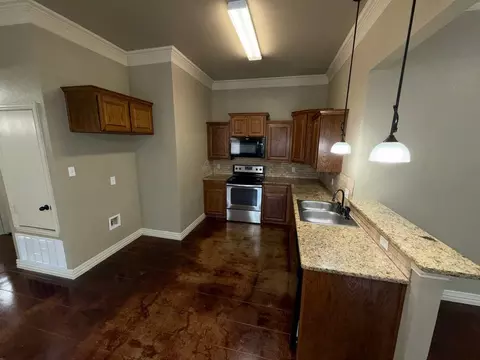 623 Ferrara Cir, Temple, TX 76502 photo 2