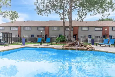 16460 Galveston Rd, Webster, TX 77598 photo 13