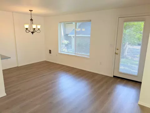 17989 SW 115th Ave, Tualatin, OR 97062