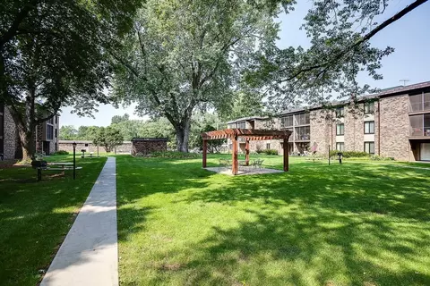 8680 Old Cedar Ave S, Bloomington, MN 55425 photo 12