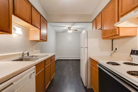 8680 Old Cedar Ave S, Bloomington, MN 55425 photo 2