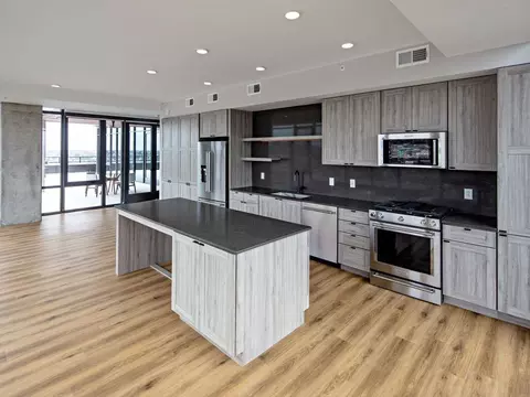 555 President St, Baltimore, MD 21202 photo 3