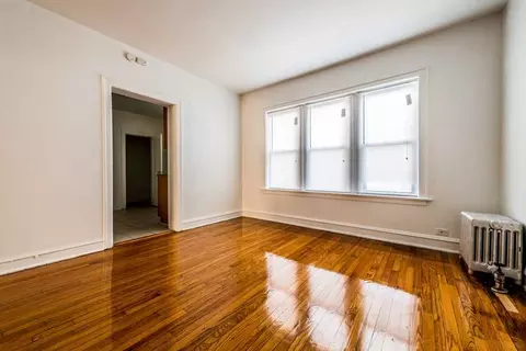 1748 E 71st Pl, Chicago, IL 60649 photo 4