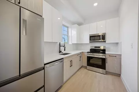 6635 Chester Ave, Philadelphia, PA 19142