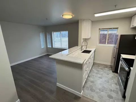 212 Harvard Ave E, Seattle, WA 98102