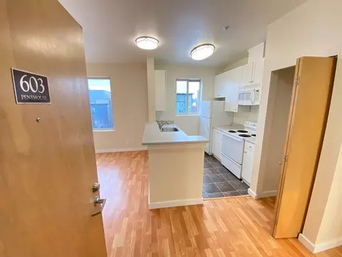 212 Harvard Ave E, Seattle, WA 98102
