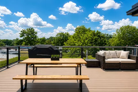 2210 Wisconsin Ave NW, Washington, DC 20007 photo 18