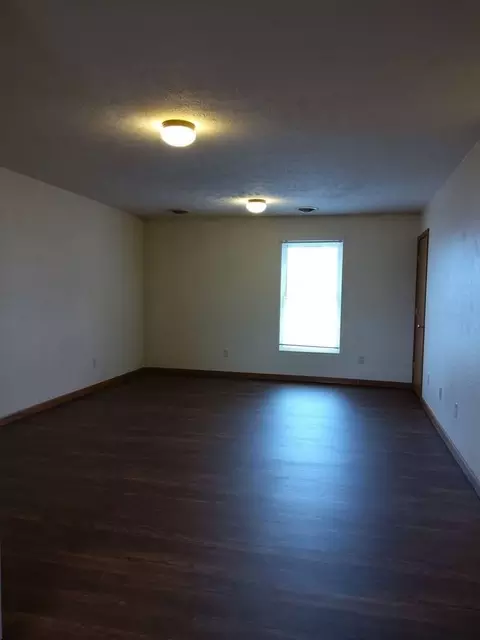 251 Woodridge Ct, Goshen, IN 46528