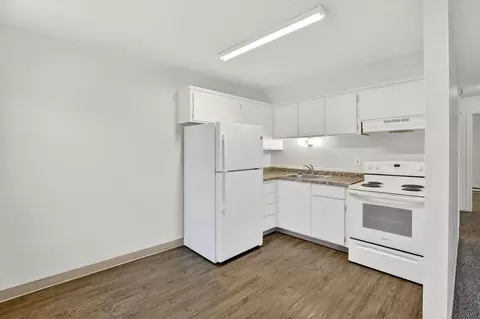 13130 SE Powell Blvd, Portland, OR 97236