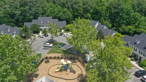 8924 Langwood Dr, Raleigh, NC 27613 photo 9