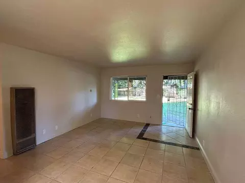 745 W 1st Ave, Chico, CA 95926