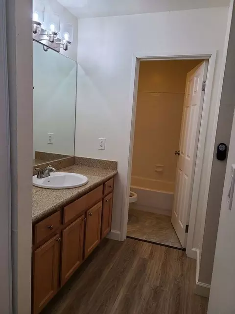 111 Cleaveland Rd, Pleasant Hill, CA 94523