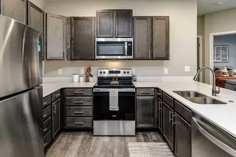 15840 Clay Plz, Bennington, NE 68007 photo 10