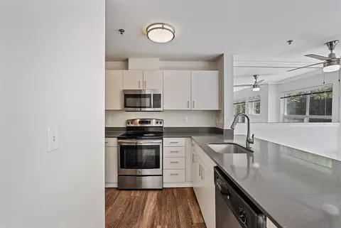 11200 NE 11th St, Bellevue, WA 98004 photo 7