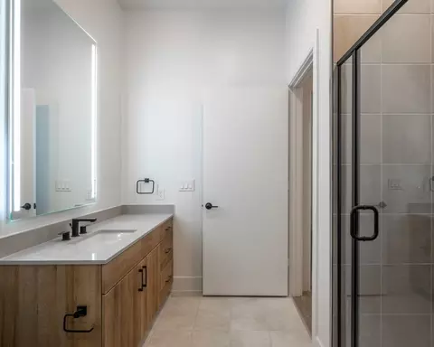 2350 N Beckley Ave, Dallas, TX 75208 photo 9