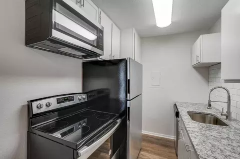 1105 Uta Blvd, Arlington, TX 76013