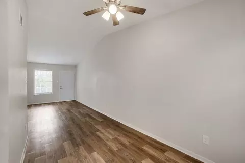 1105 Uta Blvd, Arlington, TX 76013 photo 2
