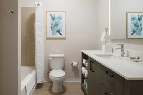 1905 W Pinnacle Peak Rd, Phoenix, AZ 85027