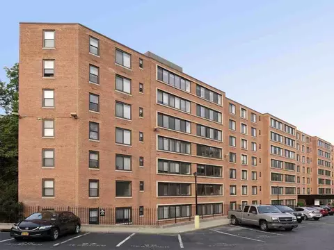 3850 Tunlaw Rd NW, Washington, DC 20007 photo 21