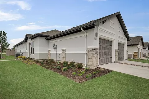 8201 Luxe Blvd, Mckinney, TX 75071 photo 20