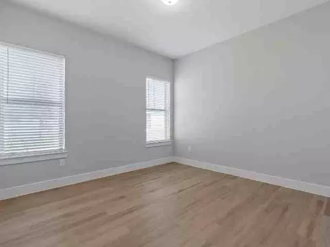 8201 Luxe Blvd, Mckinney, TX 75071 photo 9