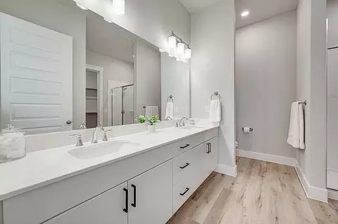 8201 Luxe Blvd, Mckinney, TX 75071 photo 39